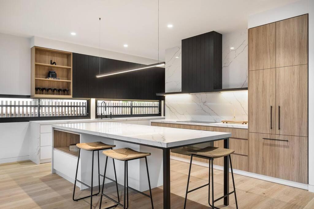 Kirks On Park - Brand New Luxury Home, Great Location Sorrento Eksteriør billede